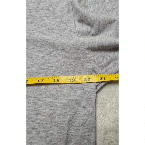 Disney Pajama T Shirt Women's‎ M Gray Mickey Mouse With Santa Hat Sleepwear - Picture 5 of 6